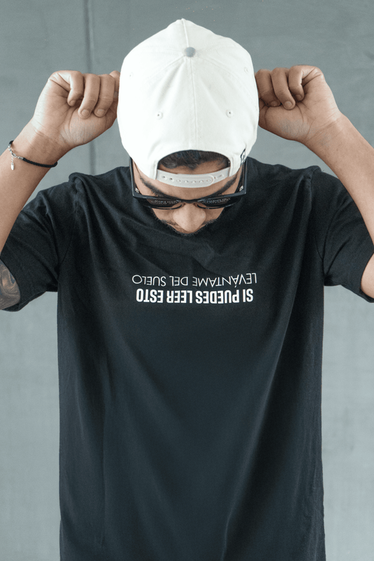 SI PUEDES LEER ESTO, LEVÁNTAME DEL SUELO