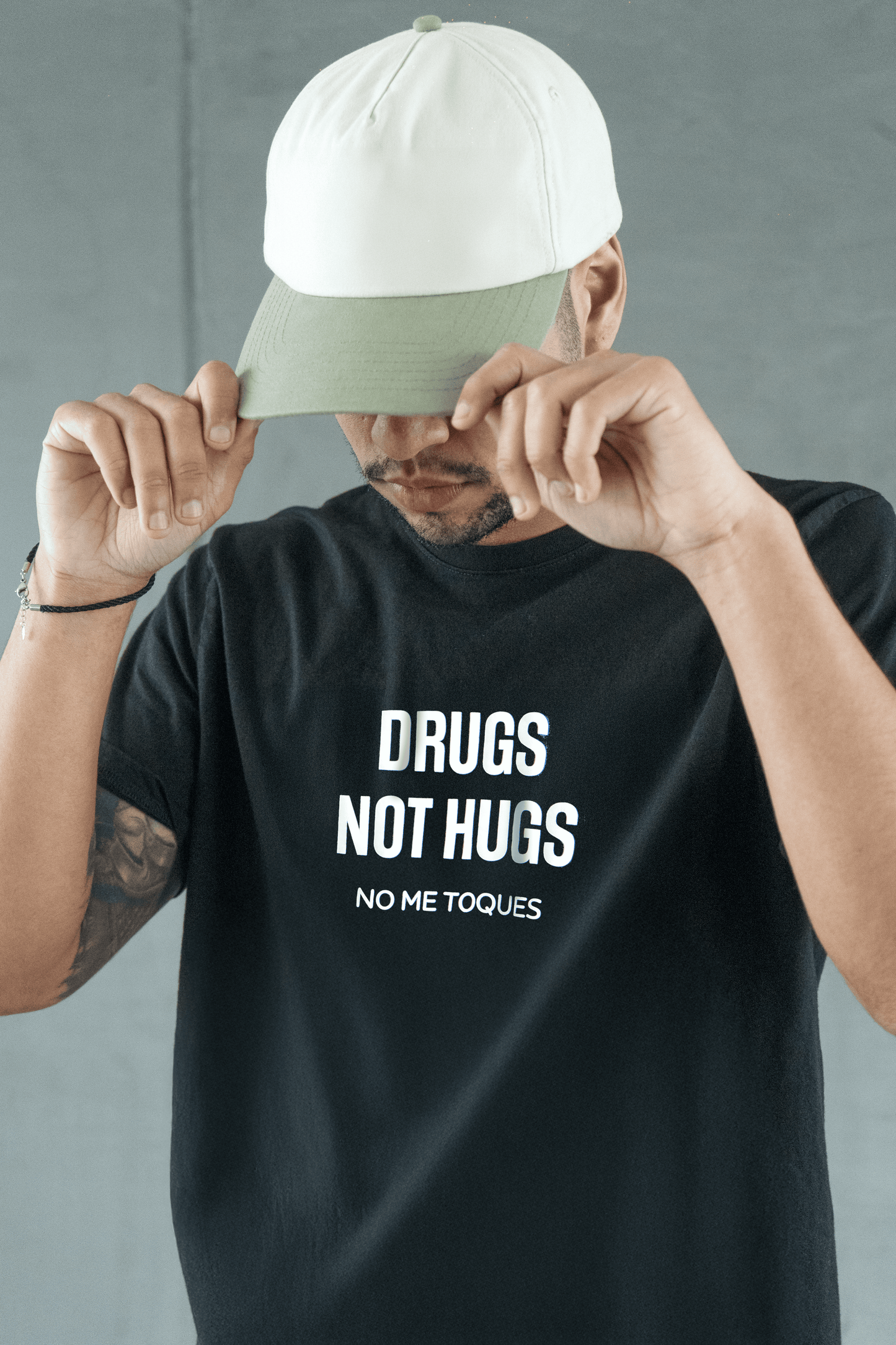 DRUGS NO HUGS